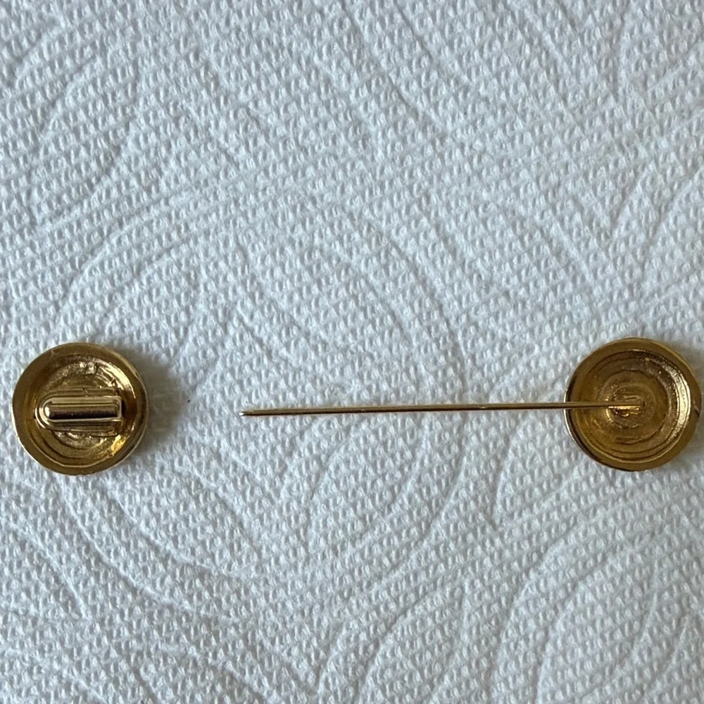 St. John Elegant Gold Brooch Pin